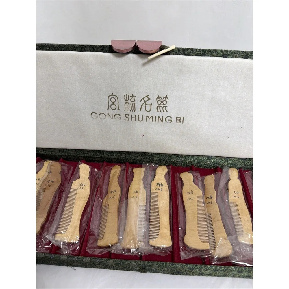 12 Vintage Gong Shu Ming Bi Combs Chiness Princesses China Wooden Combs + Case